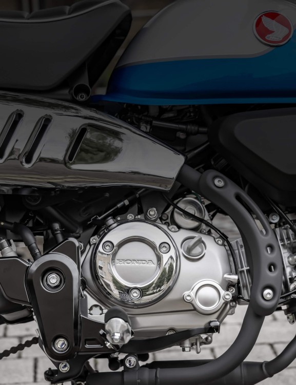 125cc Fuel-Injected Engine 125cc Fuel-Injected Engine